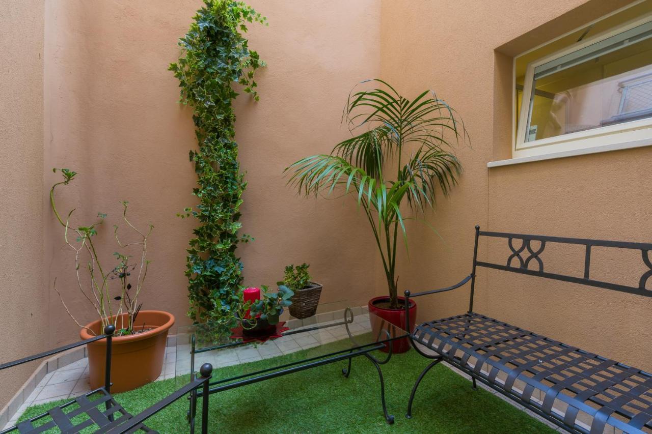 Velluto Blu Apartment & Suite Verona Exterior photo